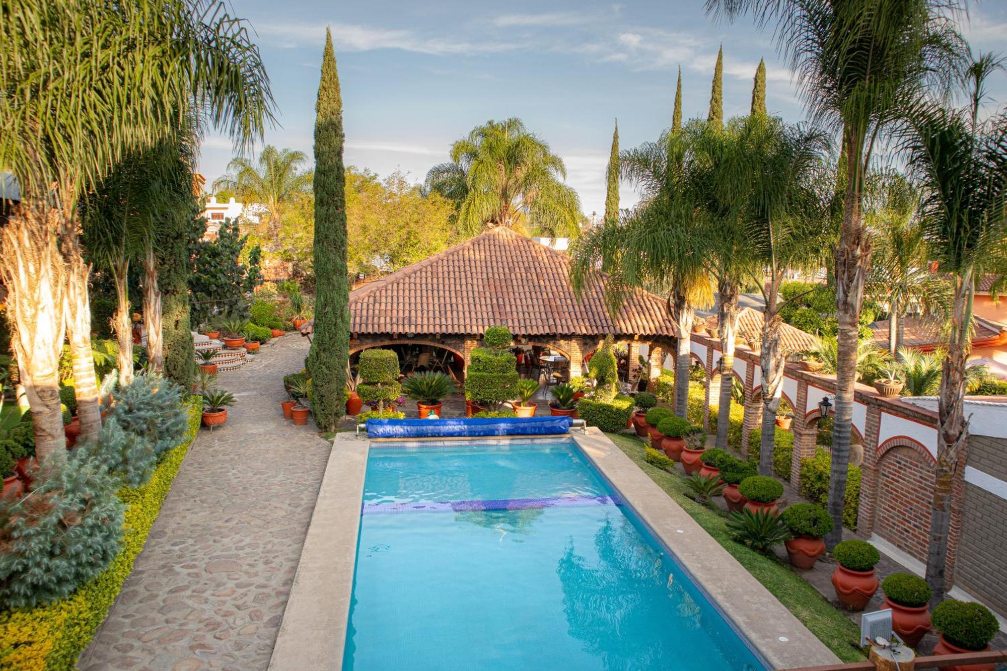 Hotel El Dorado - Cerca De Chapala Y Del Aeropuerto Ixtlahuacán de los Membrillos Exterior foto